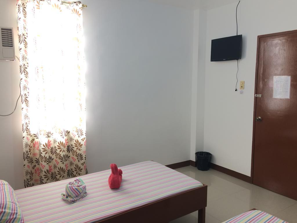 טאגבילראן סיטי Brielles Travellers Inn מראה חיצוני תמונה