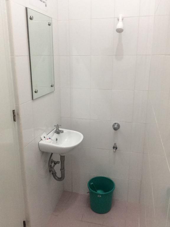 טאגבילראן סיטי Brielles Travellers Inn מראה חיצוני תמונה