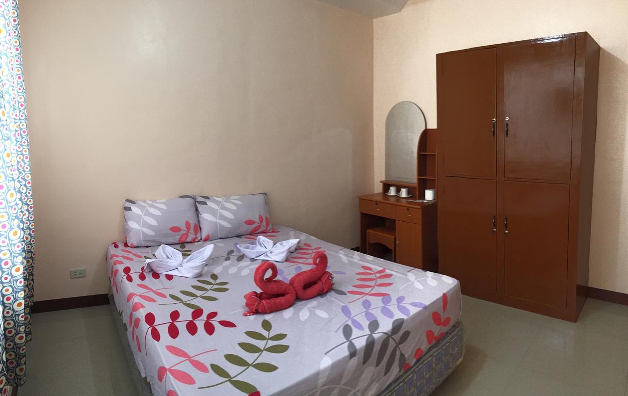 טאגבילראן סיטי Brielles Travellers Inn מראה חיצוני תמונה