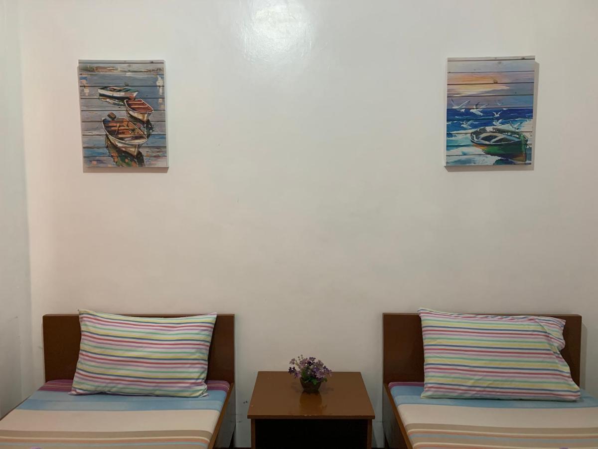 טאגבילראן סיטי Brielles Travellers Inn מראה חיצוני תמונה