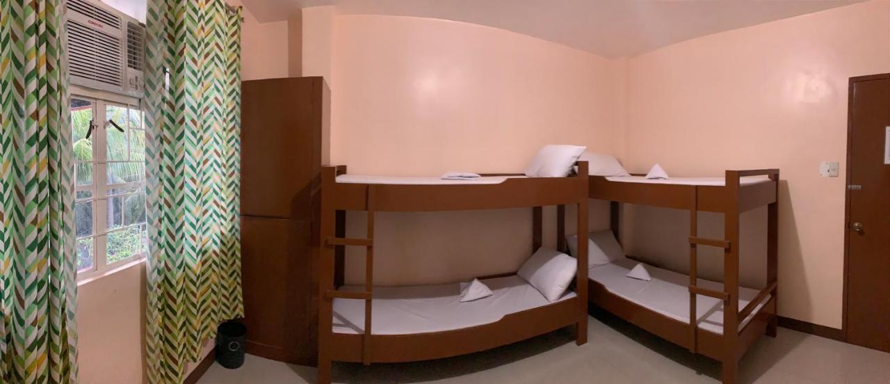 טאגבילראן סיטי Brielles Travellers Inn מראה חיצוני תמונה