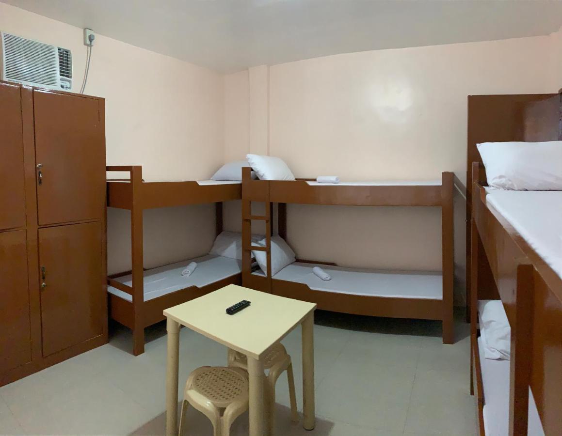 טאגבילראן סיטי Brielles Travellers Inn מראה חיצוני תמונה