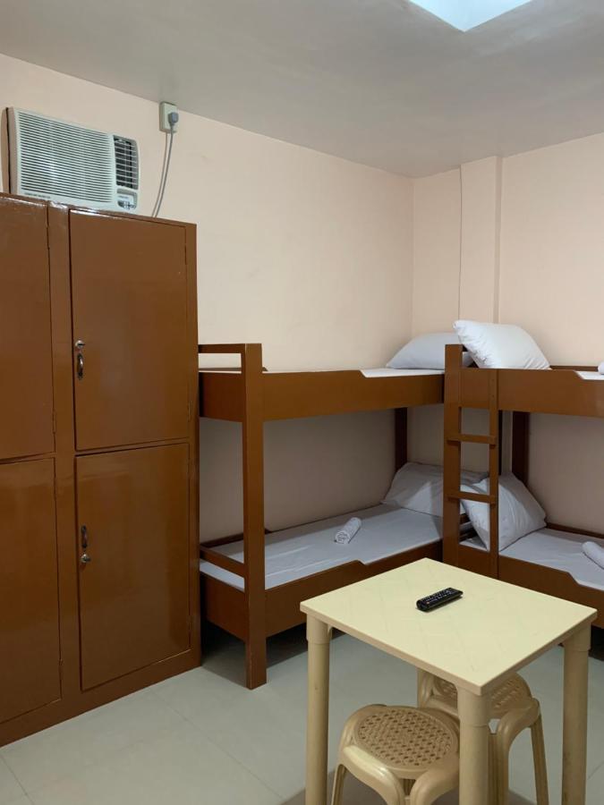 טאגבילראן סיטי Brielles Travellers Inn מראה חיצוני תמונה